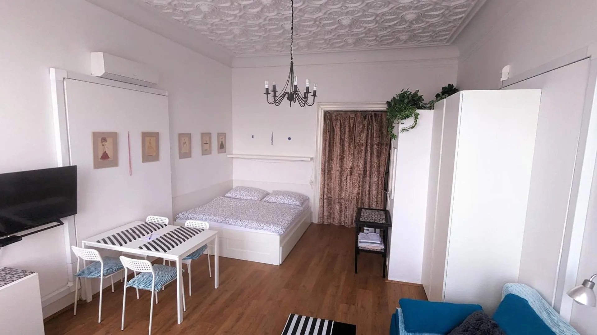 Apartments Katarina Prague 0*,